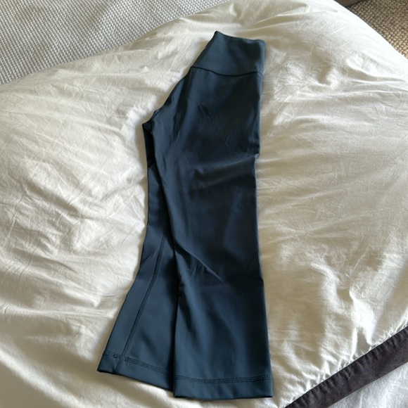 Lululemon Wunder Train High Rise Pants in Blue - Picture 4 of 5